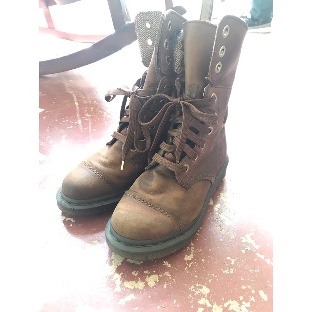 Dr. Marten's Triumph Tall Lace Reversible w/ EXTRA